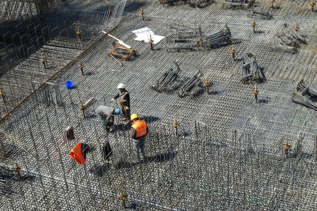 Workwear for construction during steelwork