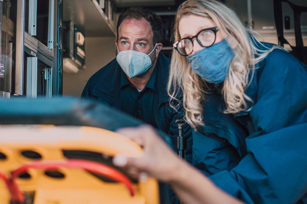 Rescuer workwear with EN ISO standards