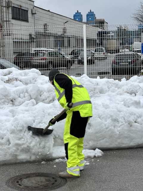 reflective work clothes for winter work