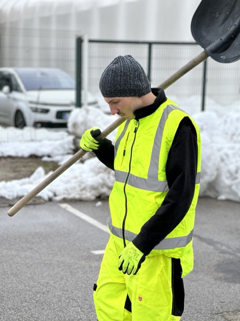 thermal reflective workwear