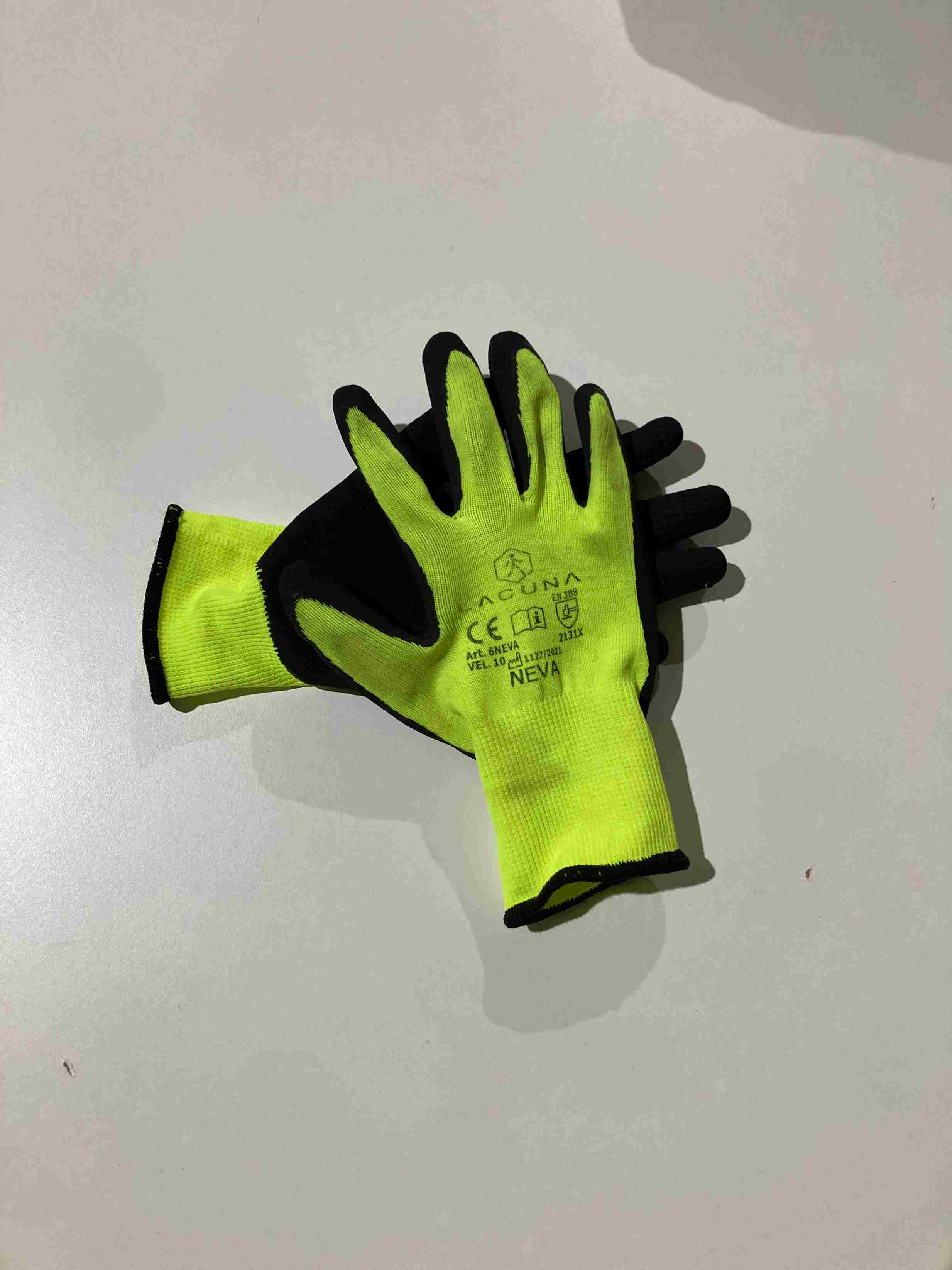 Latex-coated protective gloves in yellow