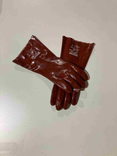 PVC protective gloves in red